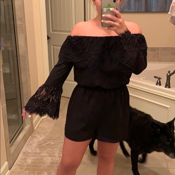 BB Dakota Black Off the Shoulder Romper - Picture 2 of 4